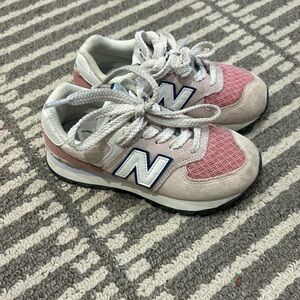 new balance running shoes